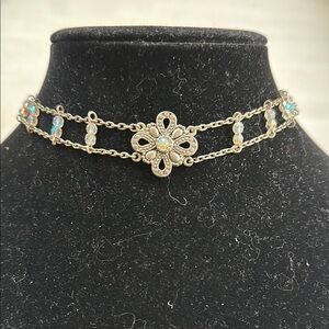 Elegant Silver and crystal bead Floral Choker Necklace